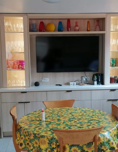 Muebles DUP, Racks TV y muebles especiales